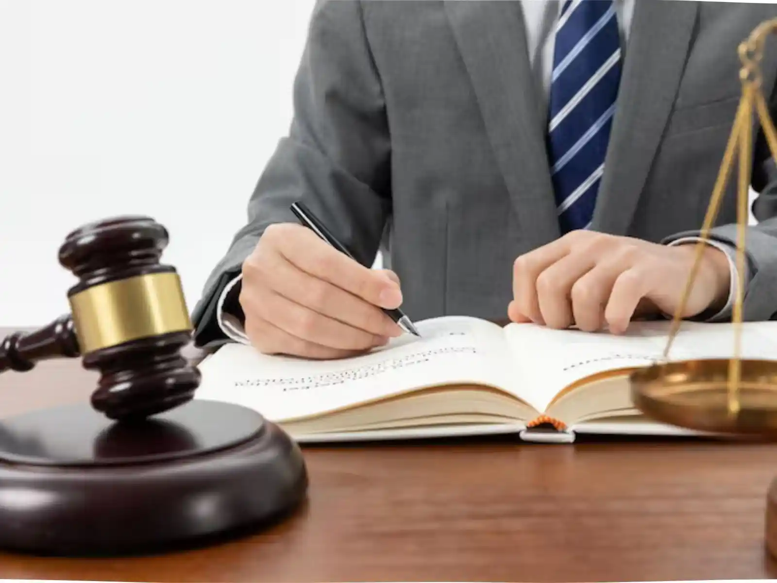 Corporate & Commercial Legal Services in Saudi Arabia